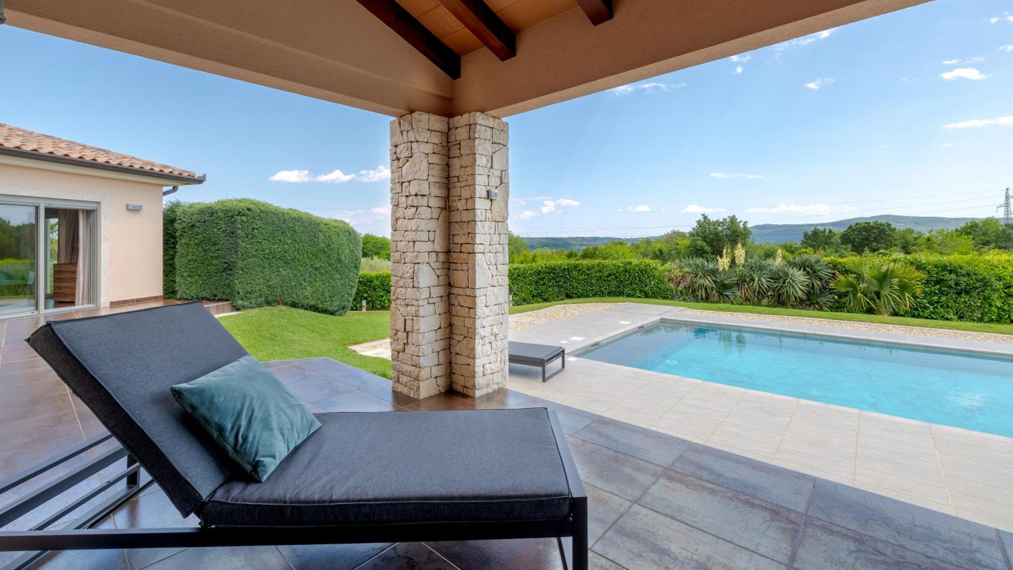Villa Labin In Zartinj - Luxury Privacy Heated Pool With Auto Cover 외부 사진