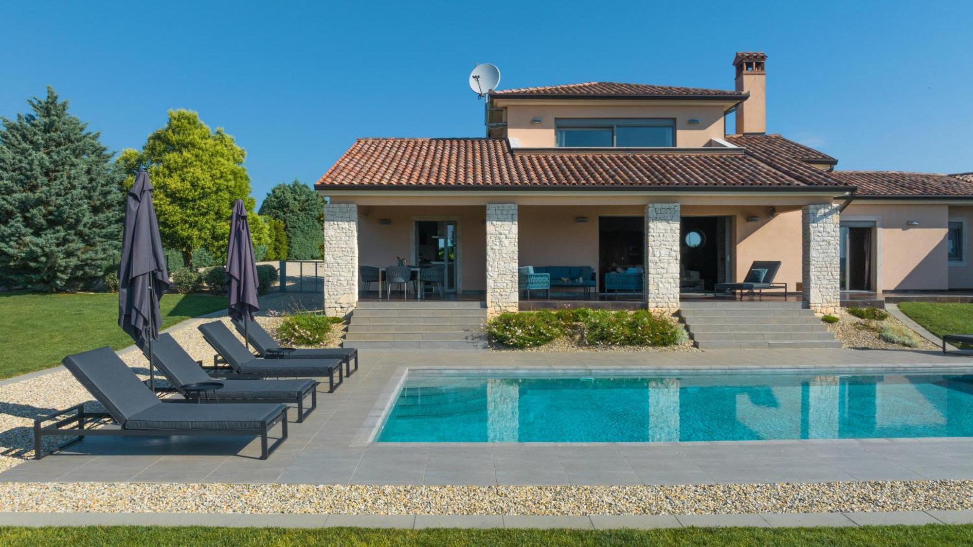 Villa Labin In Zartinj - Luxury Privacy Heated Pool With Auto Cover 외부 사진
